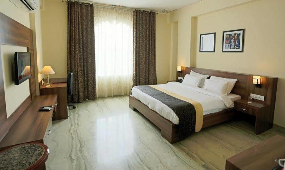 Mewargarh Udaipur By Red Lion S Hotel Exterior foto