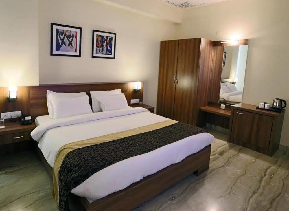 Mewargarh Udaipur By Red Lion S Hotel Exterior foto