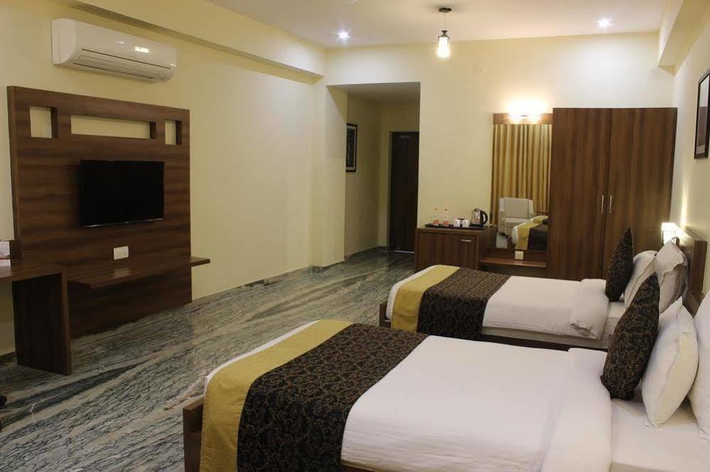 Mewargarh Udaipur By Red Lion S Hotel Exterior foto