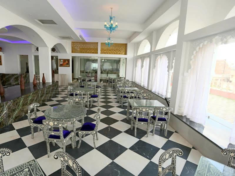 Mewargarh Udaipur By Red Lion S Hotel Exterior foto